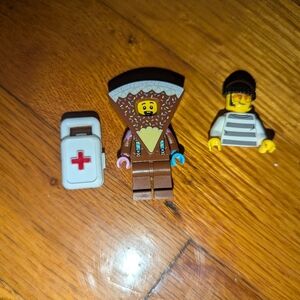 LEGO City Chocolate Cake Suit Guy 2022 BAM Minifigure, First Aid, Half Prisoner